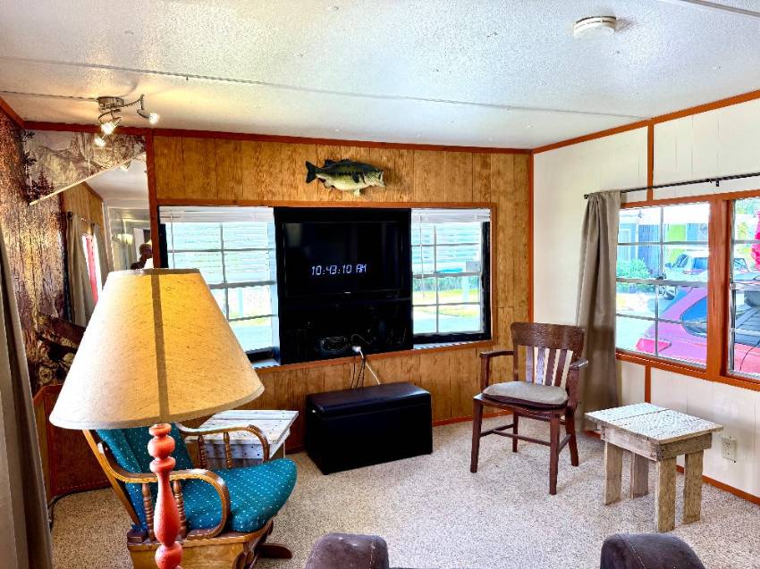 18 Henry Drive a Winter Haven, FL Mobile or Manufactured Home for Sale